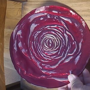 A15 Elegant Red Decorative Plate